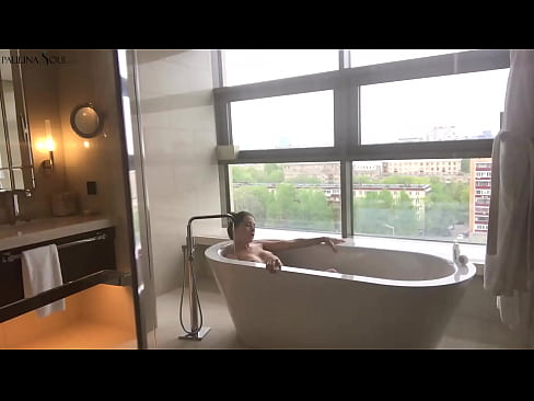 ❤️ Napakalaking babe madamdamin jerking off ang kanyang puki sa banyo Magandang porn sa amin ﹏